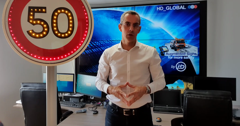 demo HD-B14-50 lumineux dans salle de controle informatique-2
