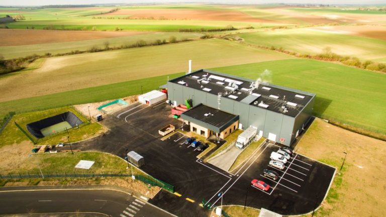 Le site de production de l'entreprise InnovaFeed à Nesles